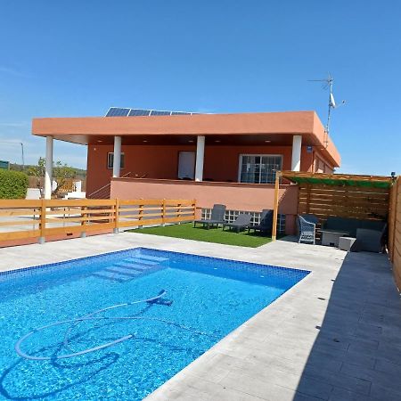 فيلا Piscina De Sal Barbacoa Wifi, Parking Gratis, 3 Min Pga Casa El Roble خيرونا المظهر الخارجي الصورة