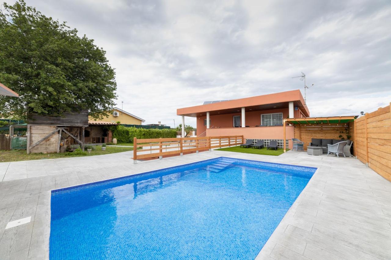 فيلا Piscina De Sal Barbacoa Wifi, Parking Gratis, 3 Min Pga Casa El Roble خيرونا المظهر الخارجي الصورة